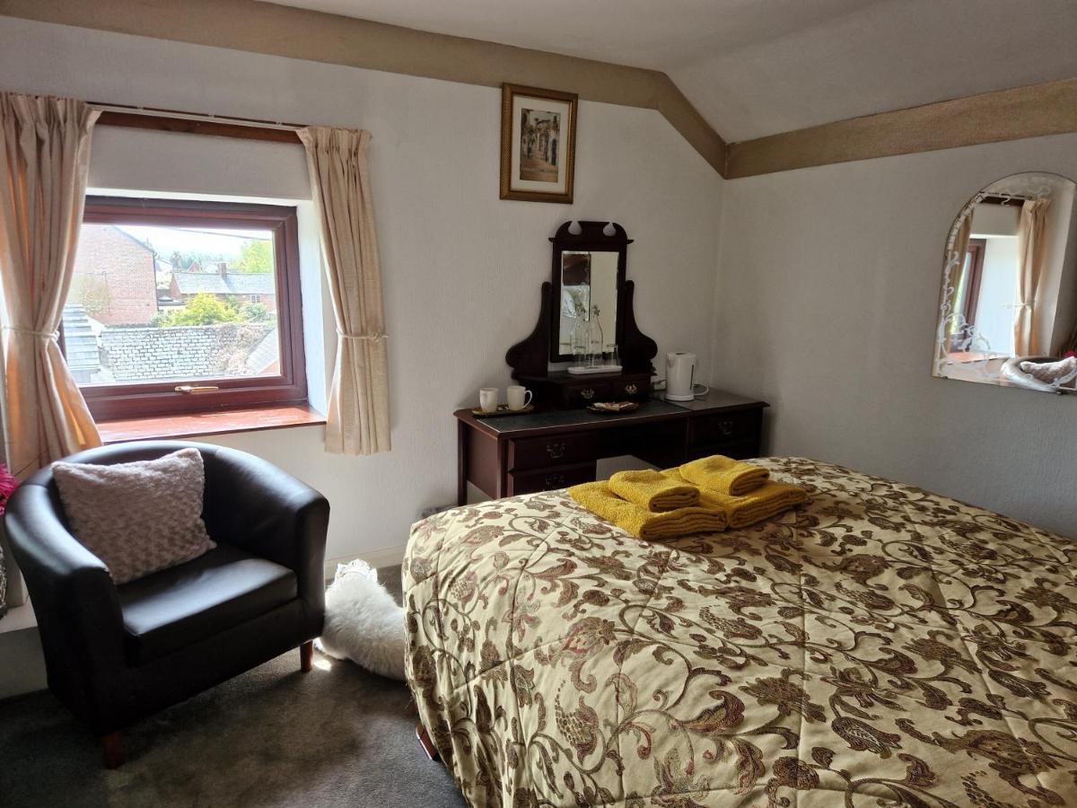 Ty Llew Hotel Llandysilio Ngoại thất bức ảnh